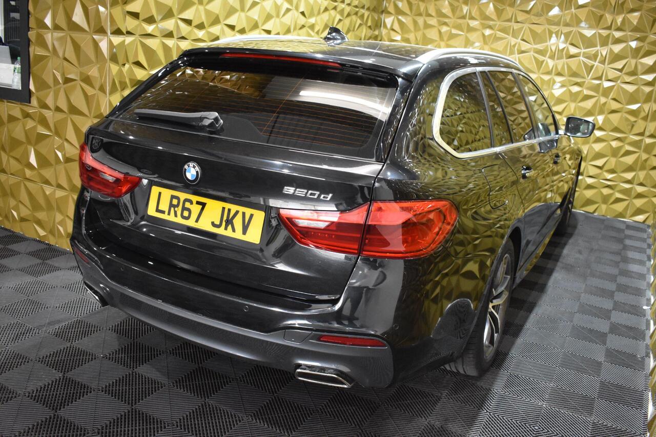 BMW 5 Series — photo 4