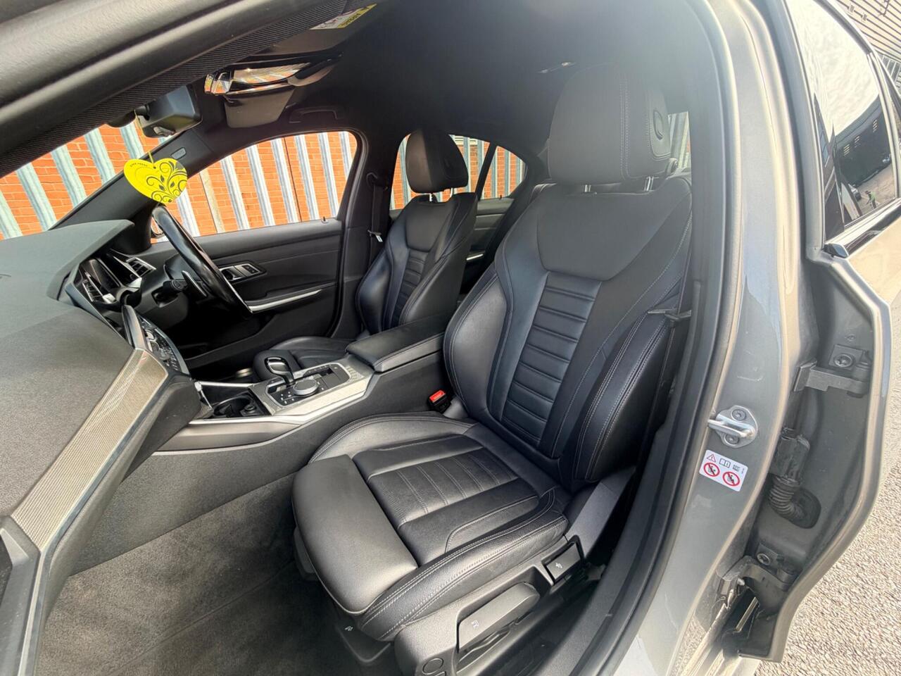 2022 BMW 3 Series 2.0 330e 12kWh M Sport Pro Edition Auto xDrive Euro 6 (s/s) 4dr, photo 13