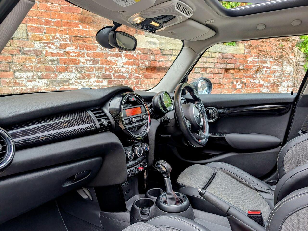 MINI Hatch — photo 21