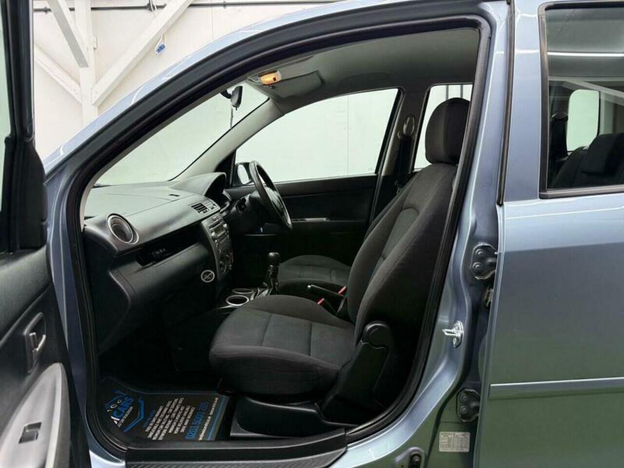 Mazda Mazda2 — photo 24