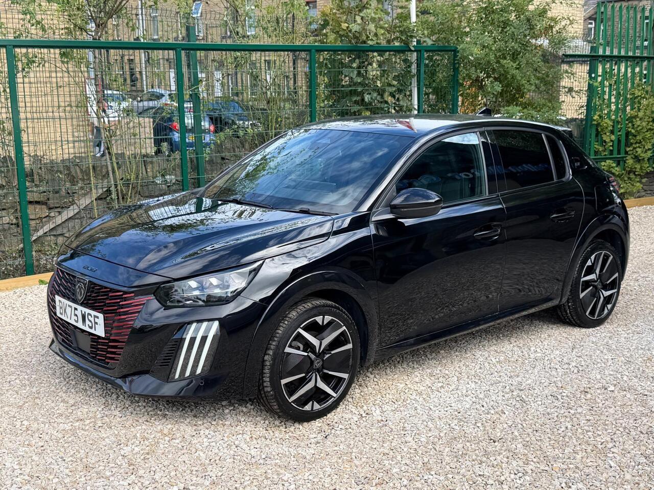 Peugeot 208 — photo 35
