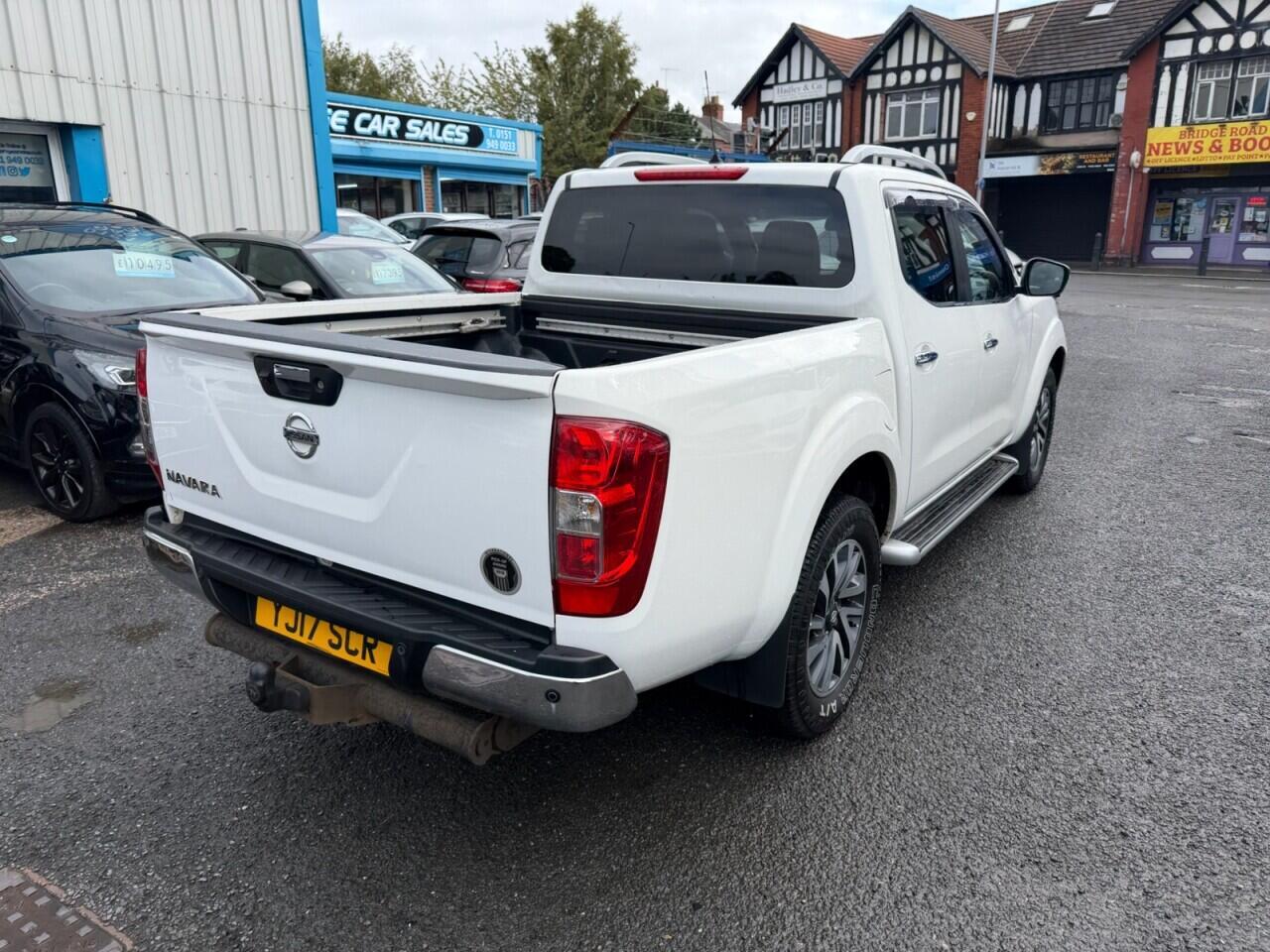 Nissan Navara — photo 3