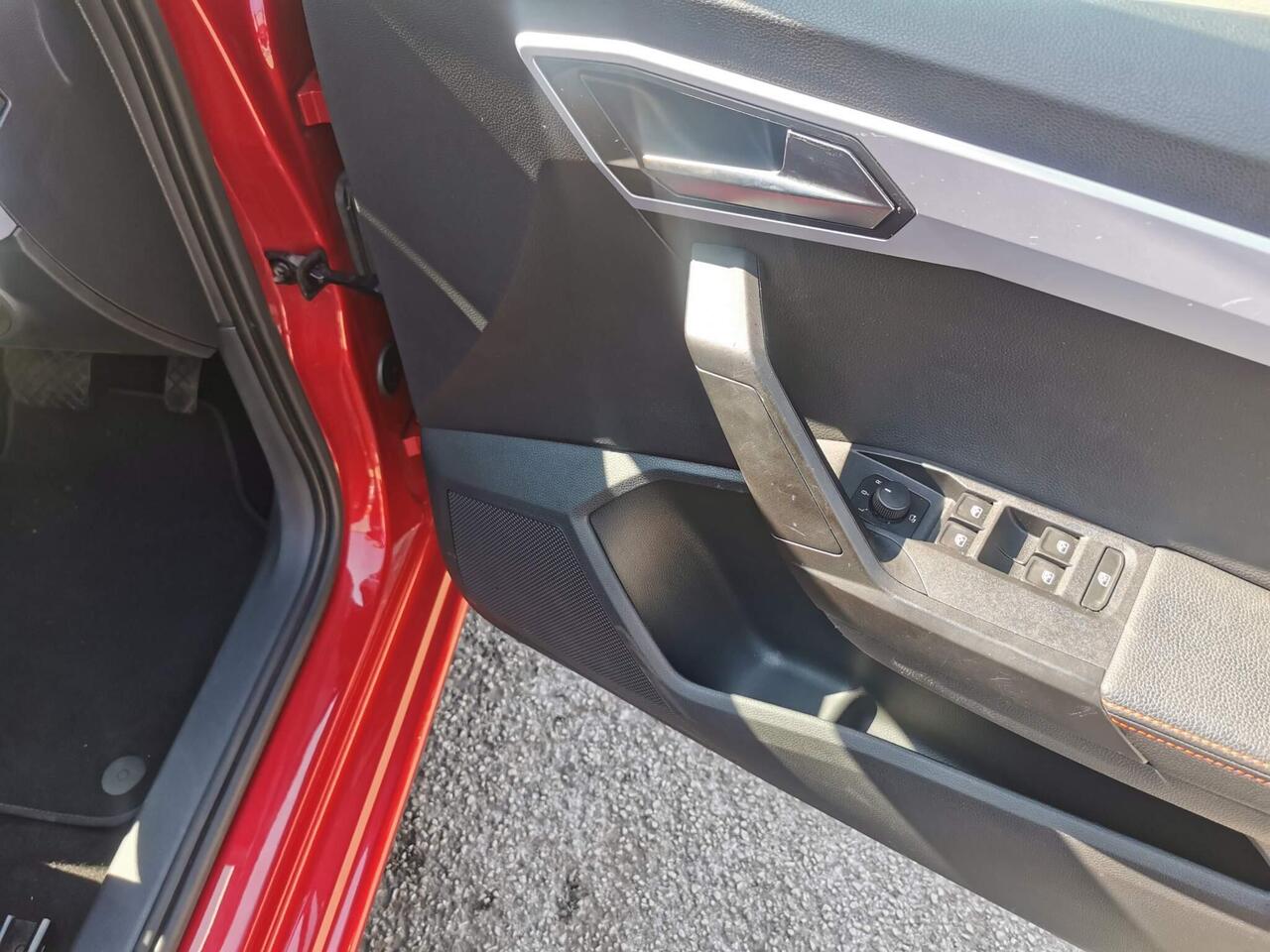 SEAT Ibiza — photo 11