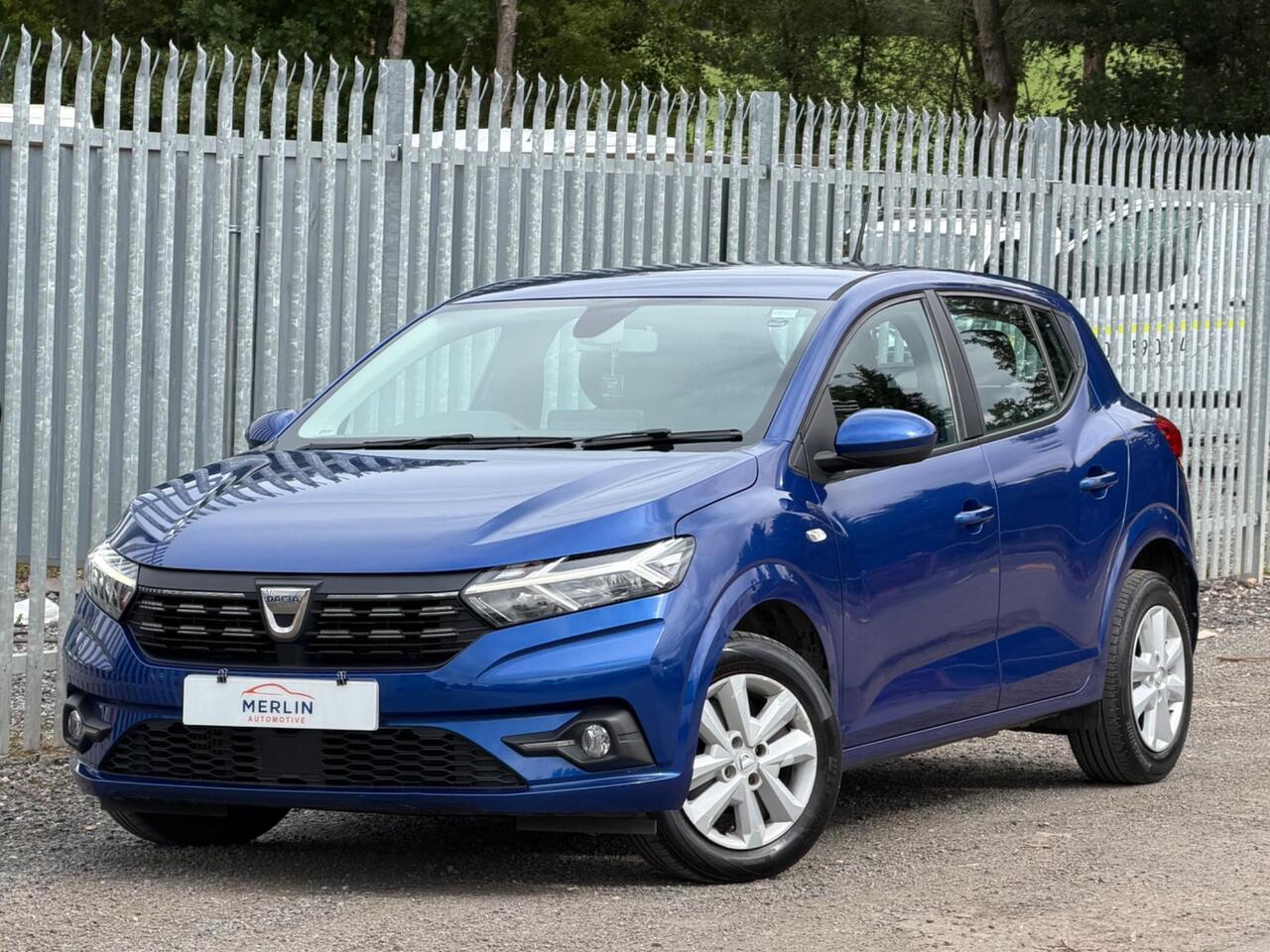 Dacia Sandero — photo 1