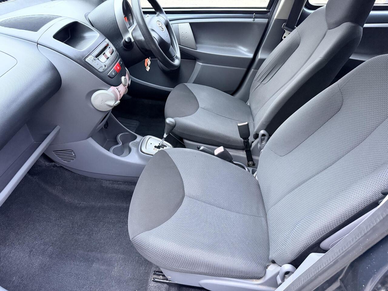 Toyota AYGO — photo 41