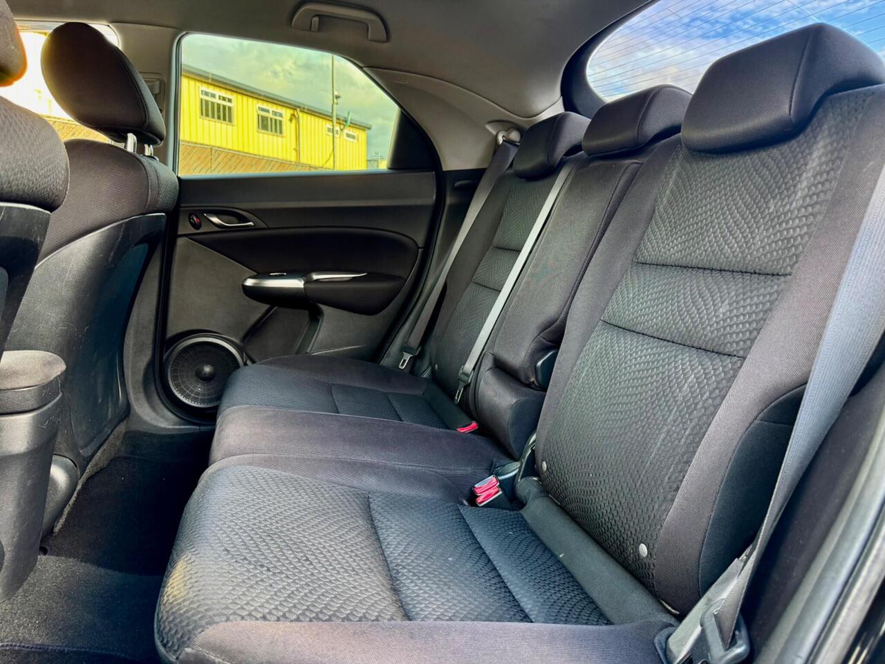 Honda Civic — photo 15