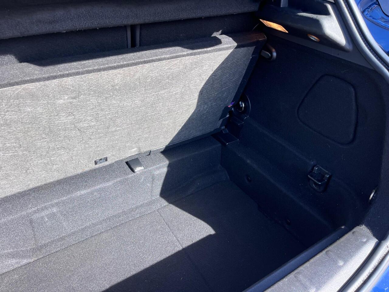 MINI Hatch — photo 40