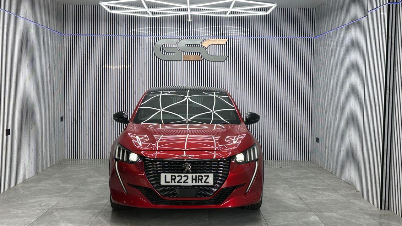 Peugeot 208 — photo 8