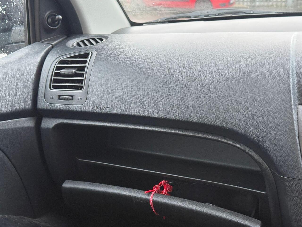 Kia Picanto — photo 32