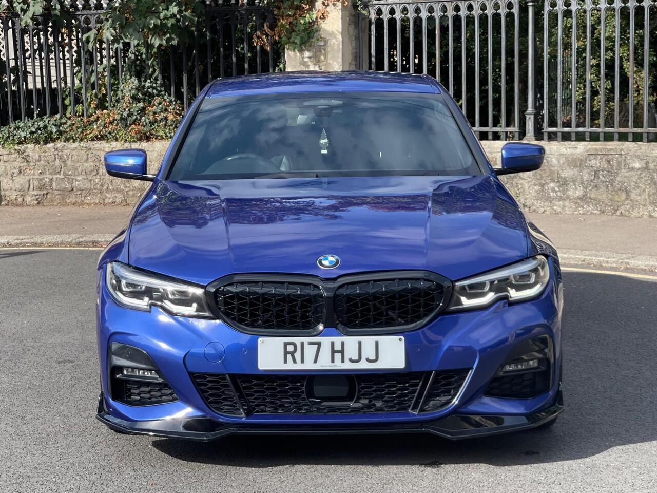 BMW 3 Series — photo 8