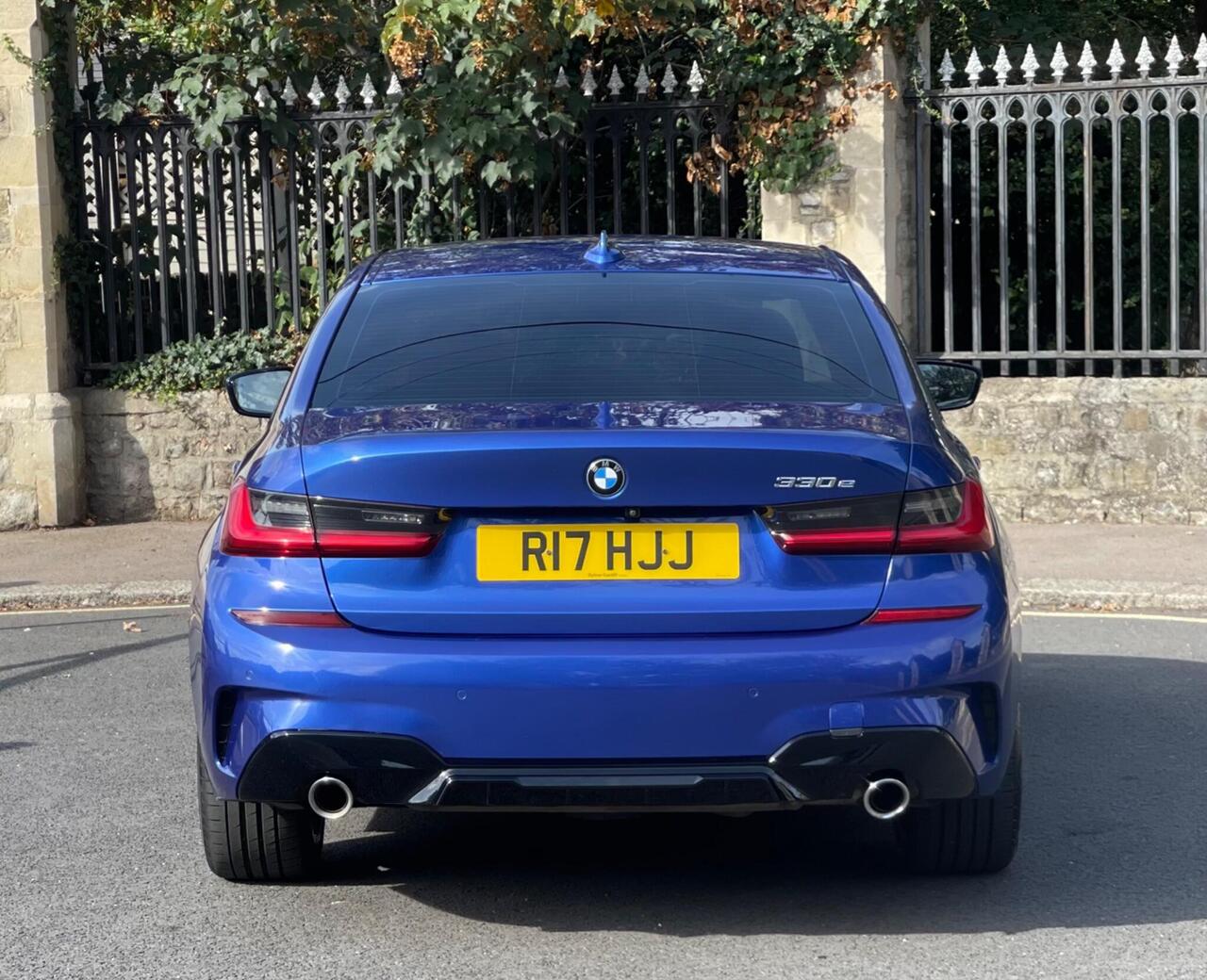 BMW 3 Series — photo 16