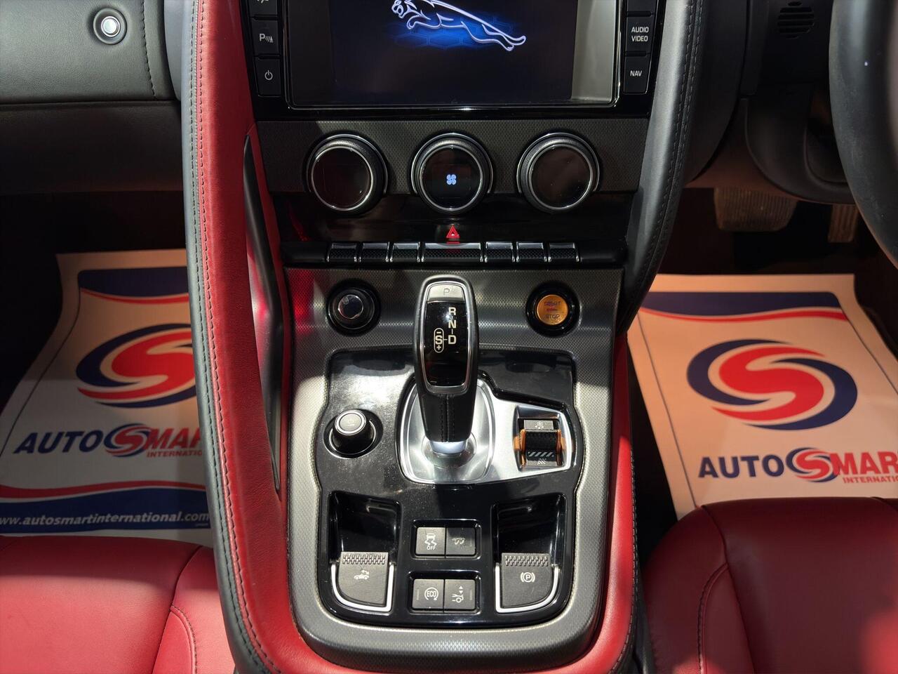 Jaguar F-Type — photo 14
