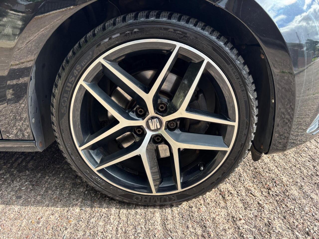 SEAT Leon — photo 9