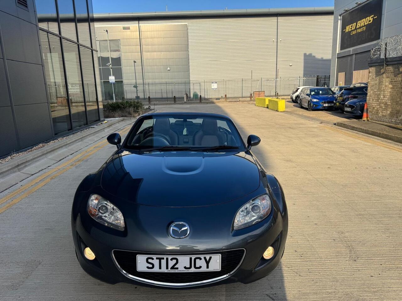Mazda MX-5 — photo 17