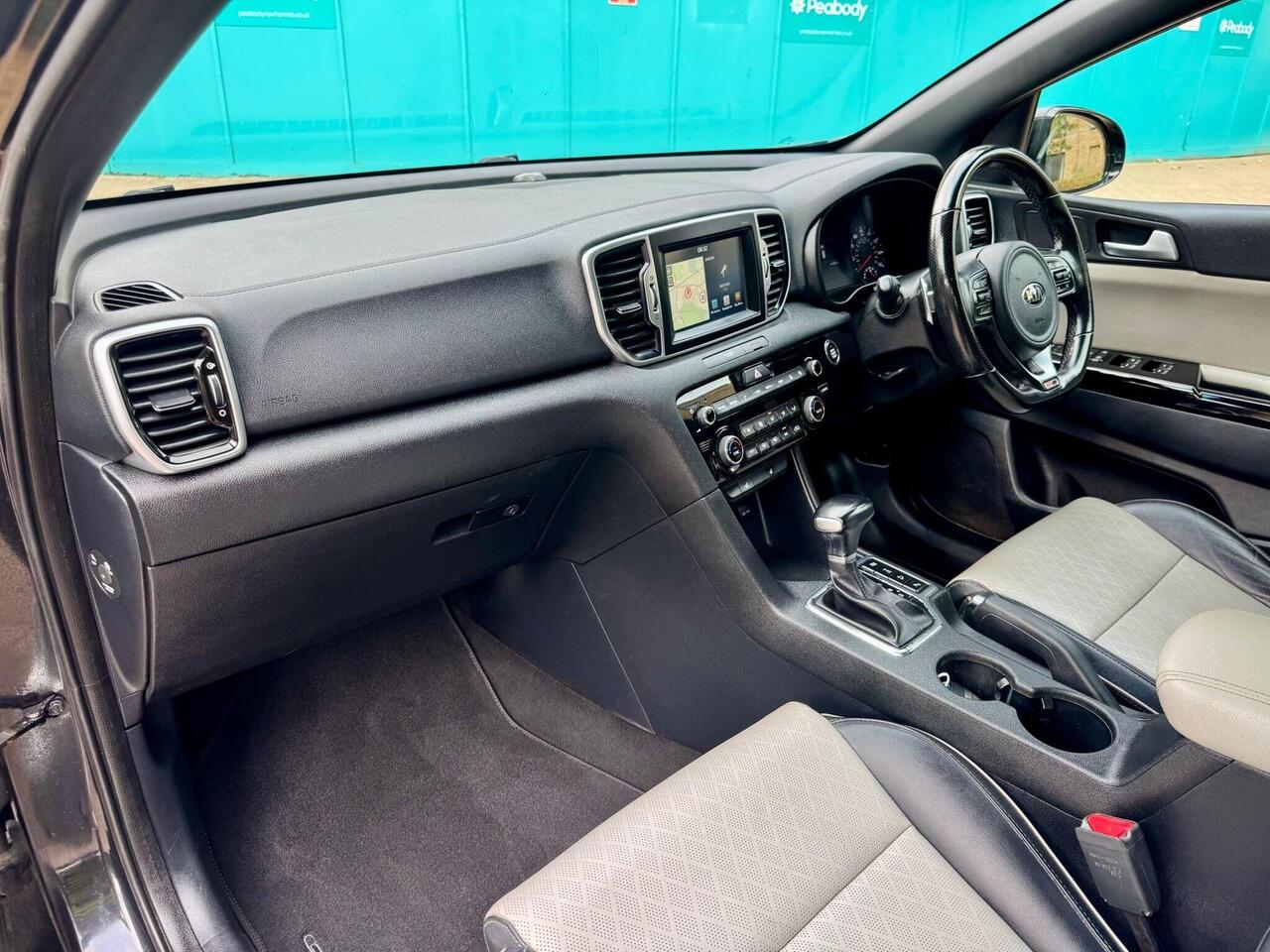 Kia Sportage — photo 43