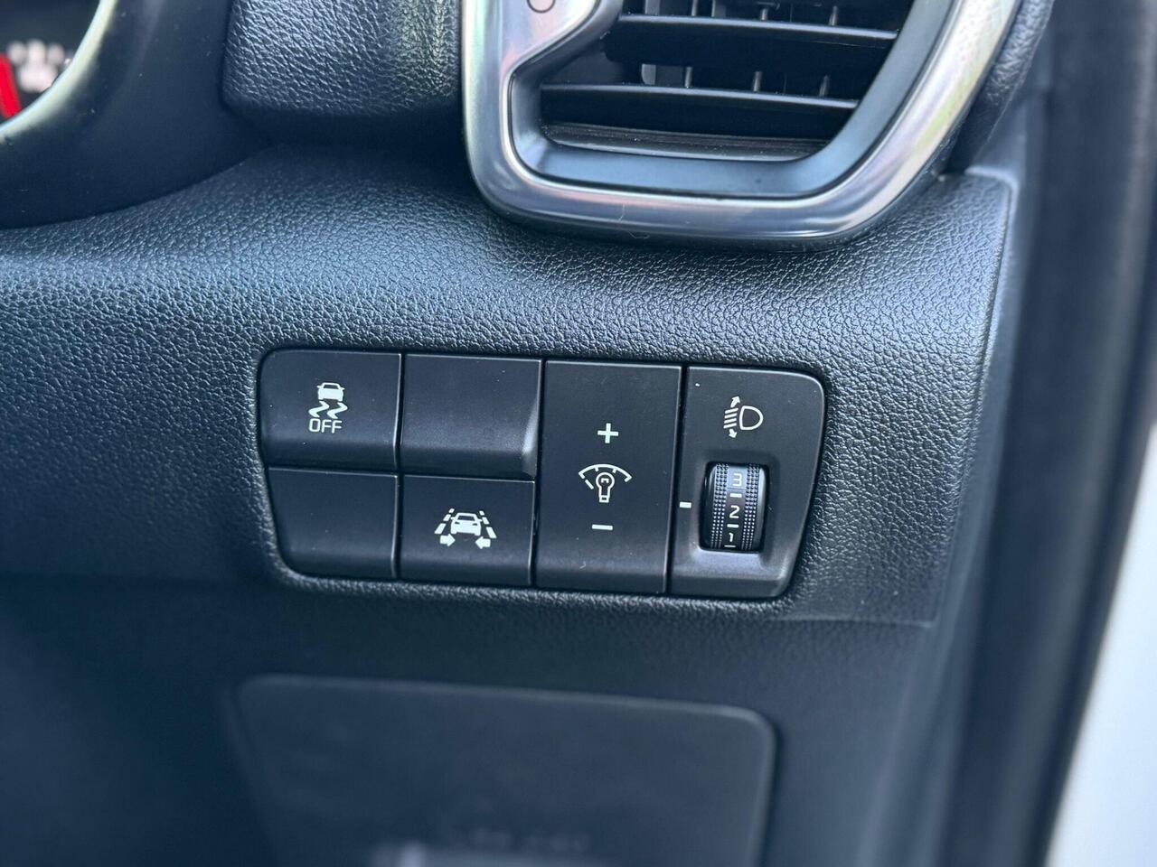 Kia Sportage — photo 15