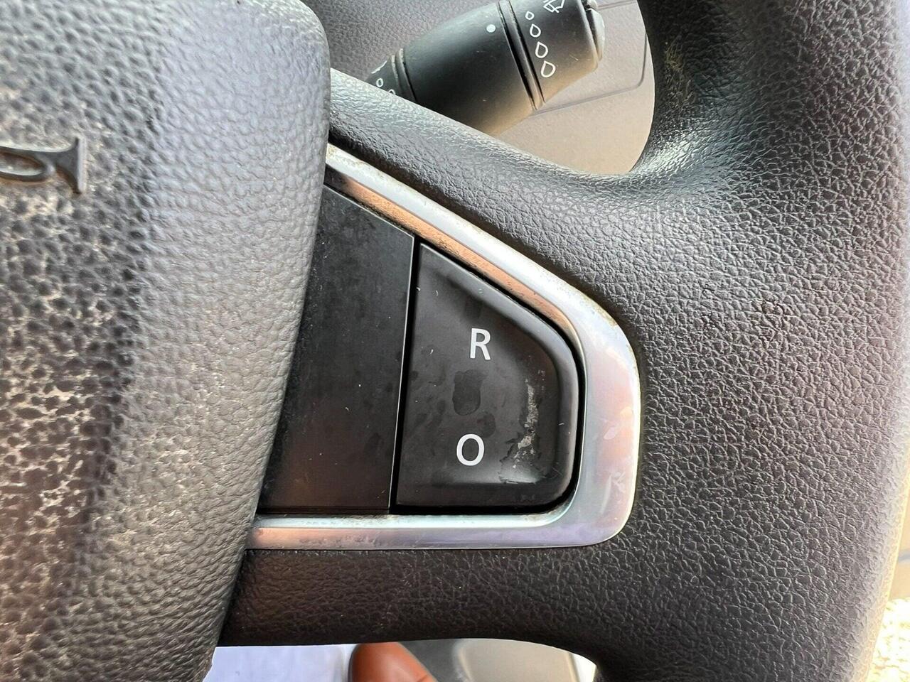 Renault Master — photo 35