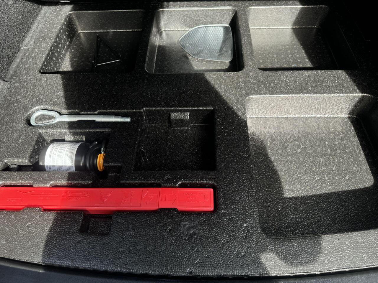 MG MG HS — photo 25