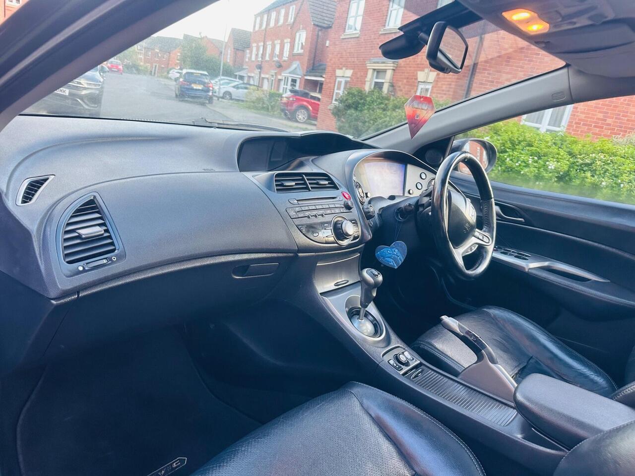 Honda Civic — photo 65