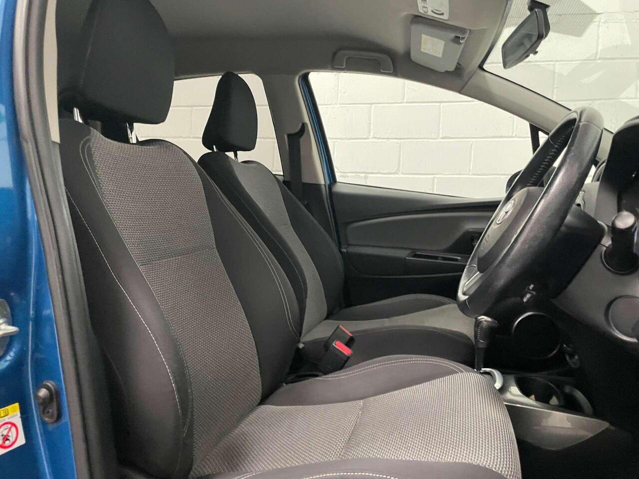 Toyota Yaris — photo 24