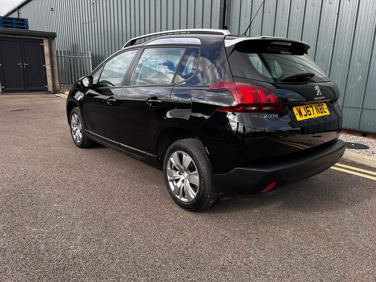 Peugeot 2008 — photo 3
