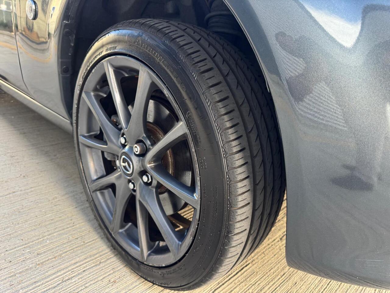 Mazda MX-5 — photo 32