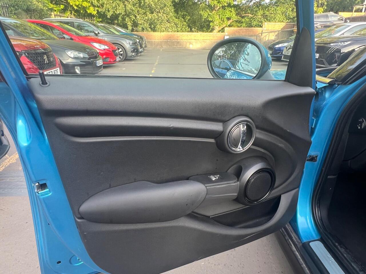 MINI Hatch — photo 19