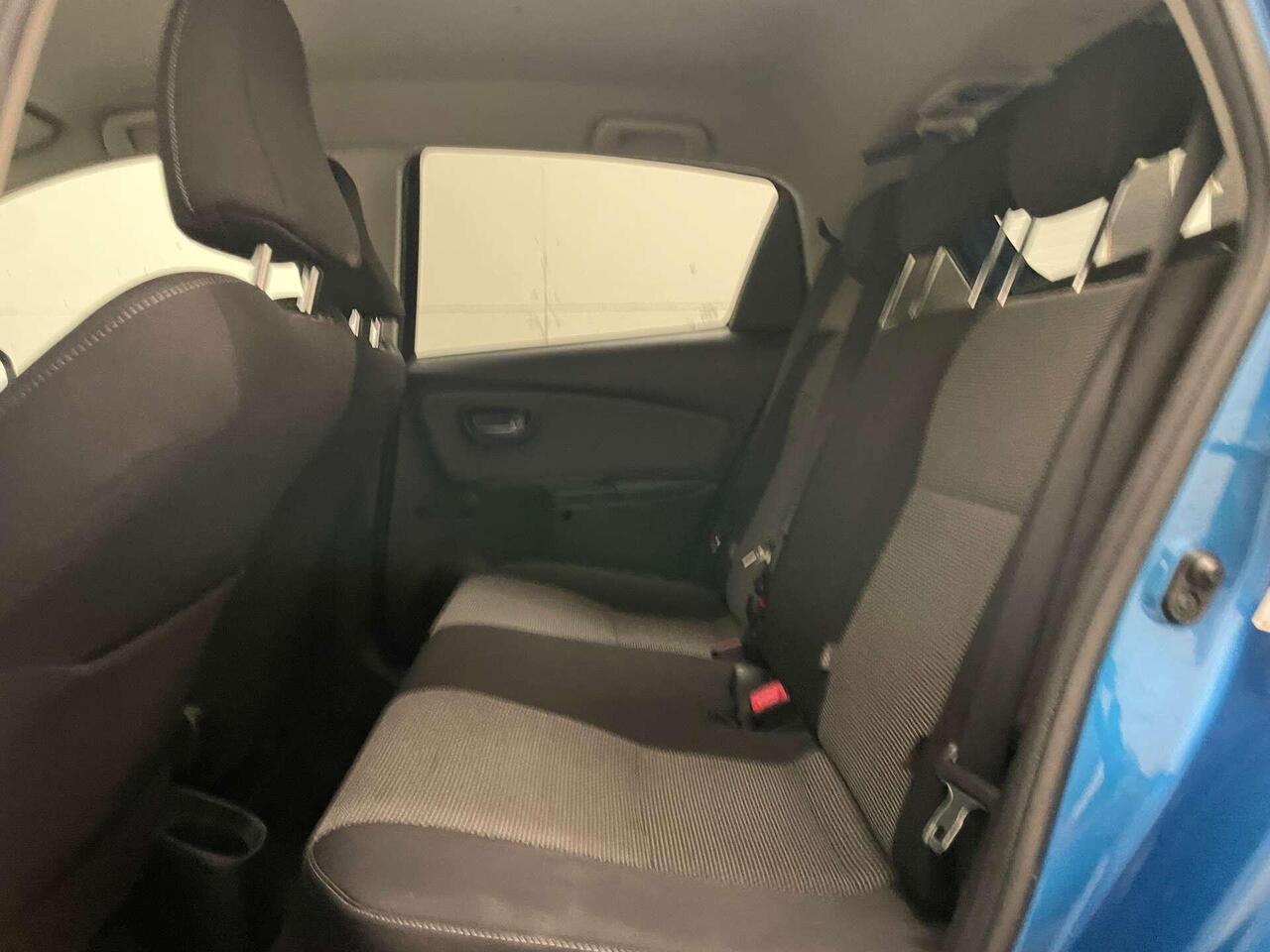 Toyota Yaris — photo 43