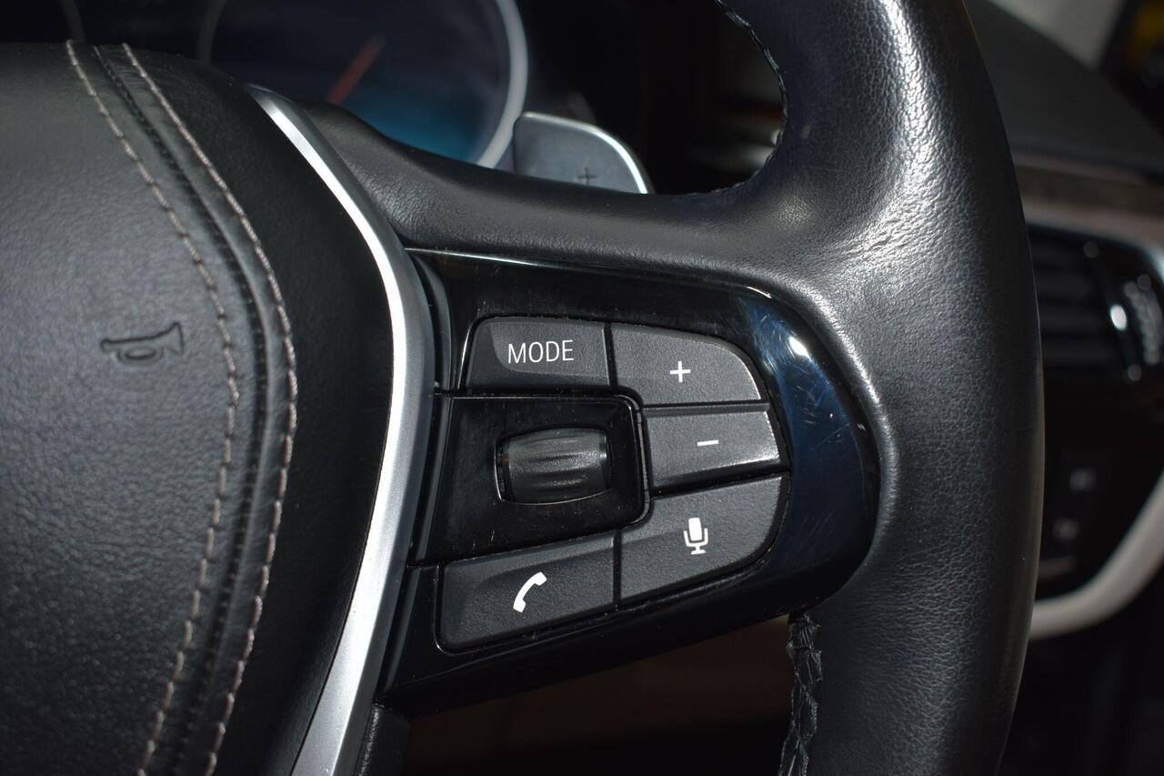 BMW 5 Series — photo 30