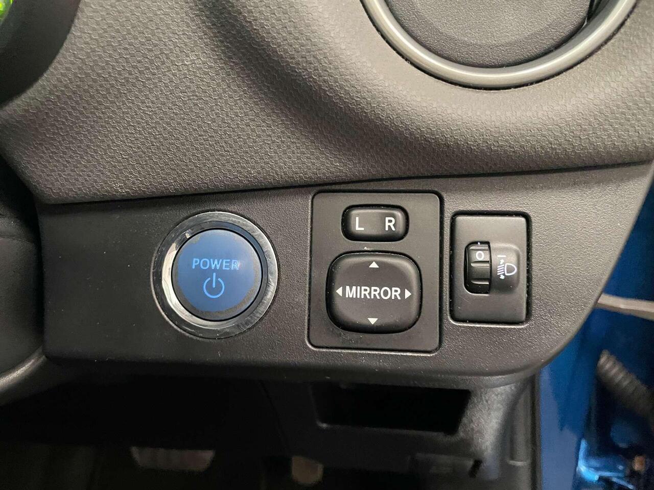 Toyota Yaris — photo 32