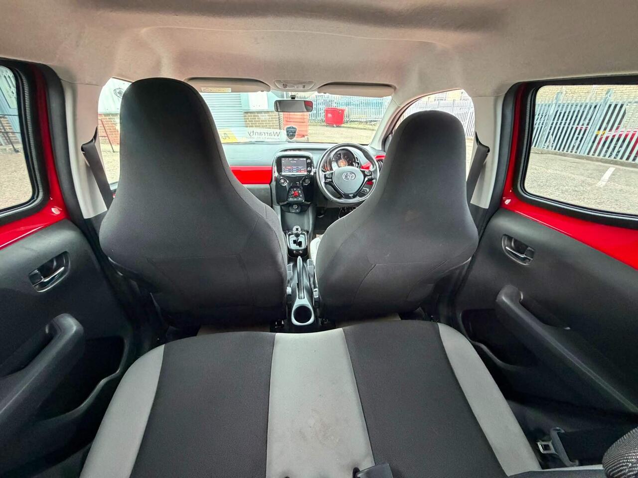 Toyota AYGO — photo 12
