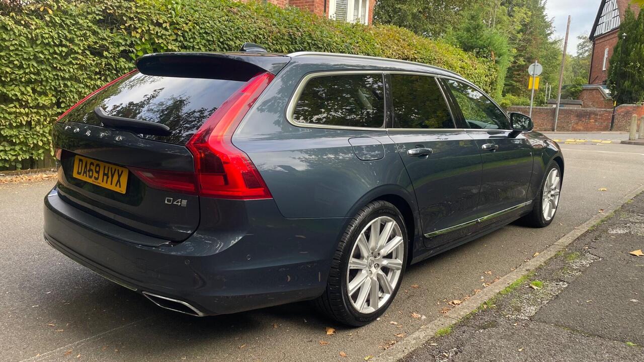 Volvo V90 — photo 17