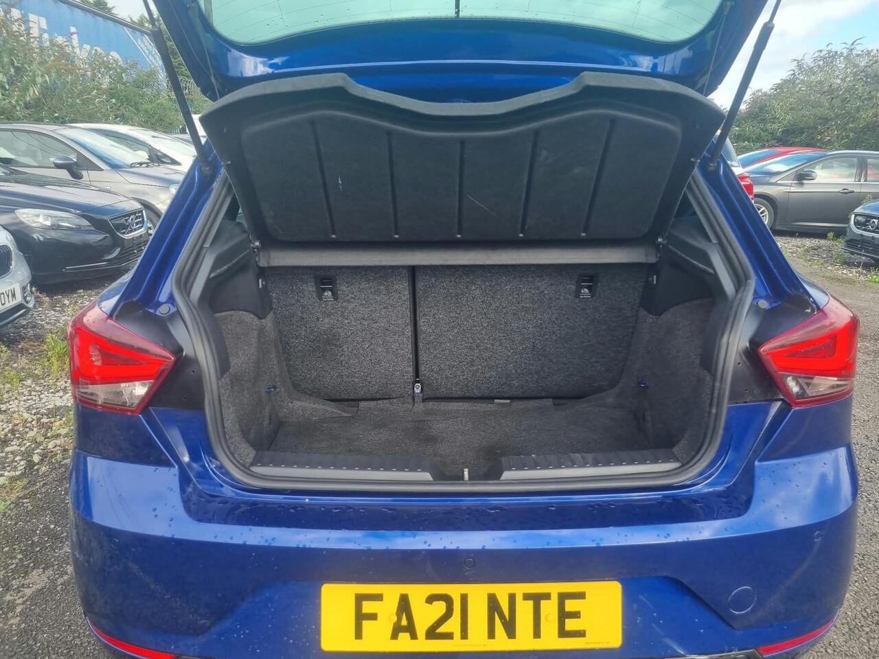 SEAT Ibiza — photo 33