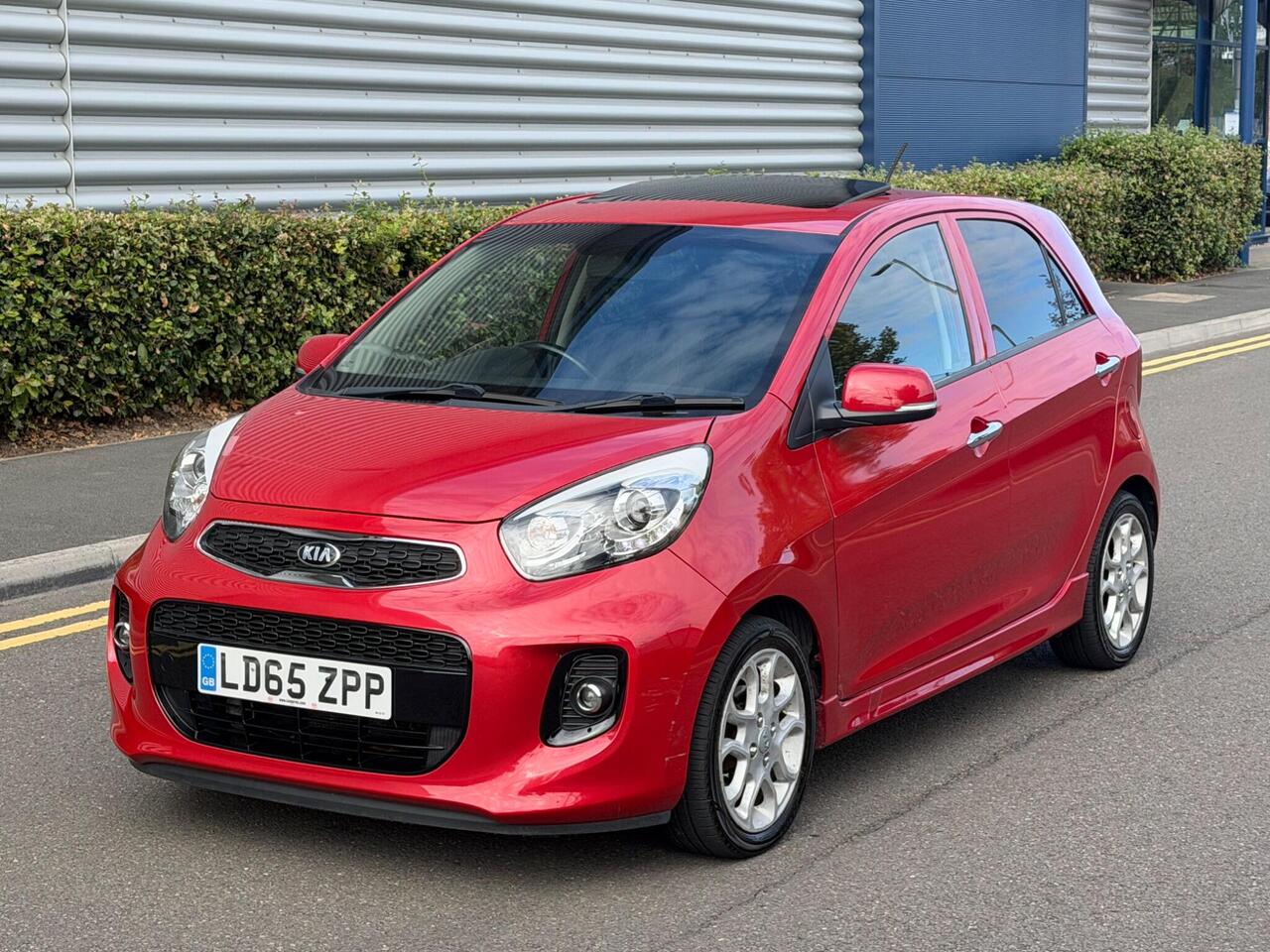 Kia Picanto — photo 3
