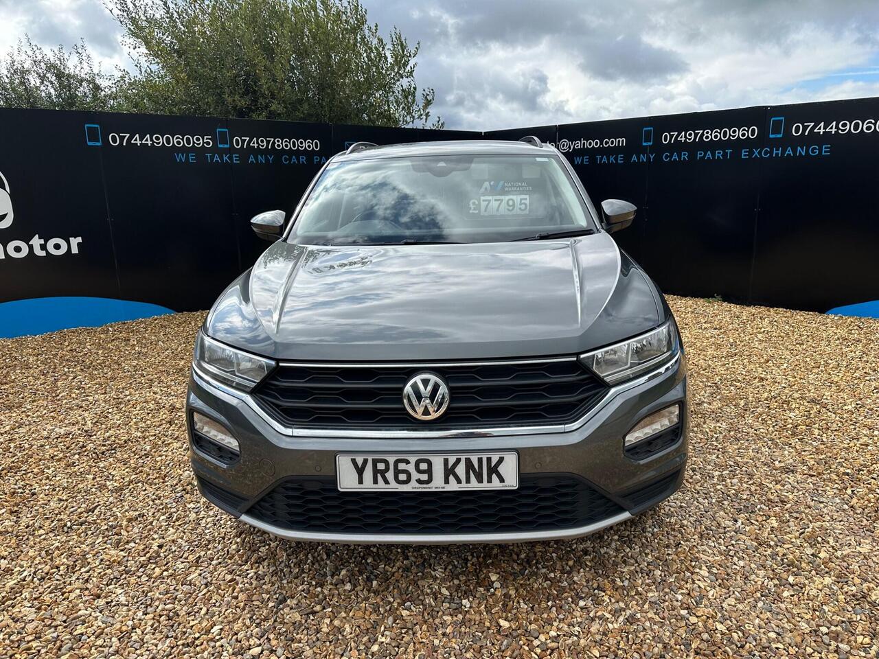 Volkswagen T-Roc — photo 2
