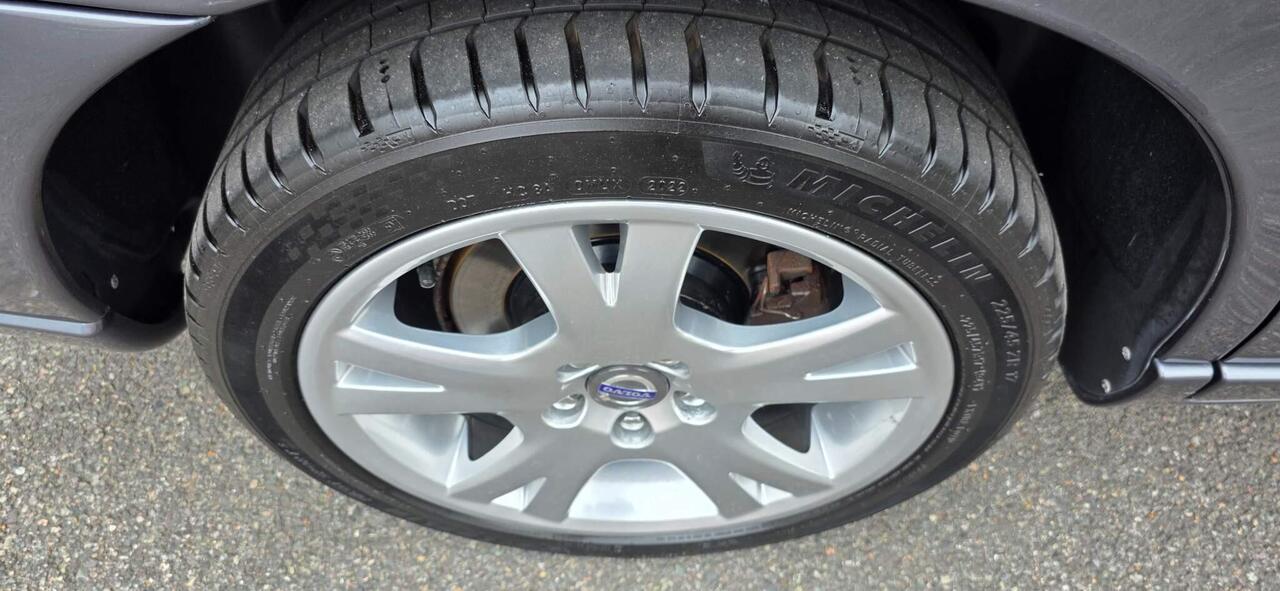 Volvo V70 — photo 37
