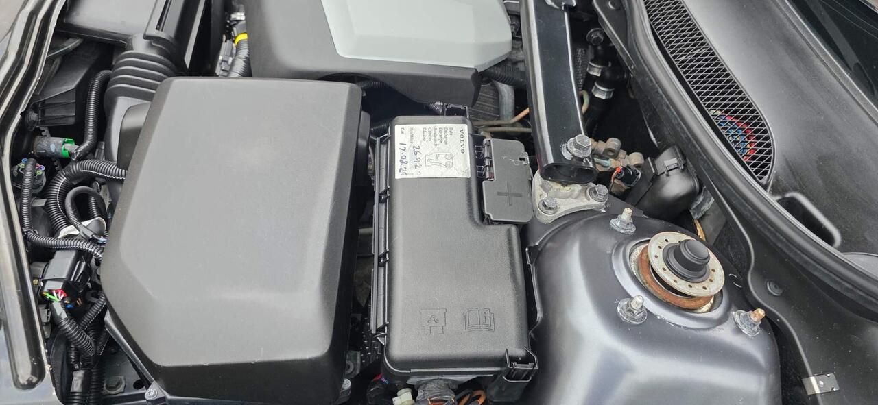 Volvo V70 — photo 96
