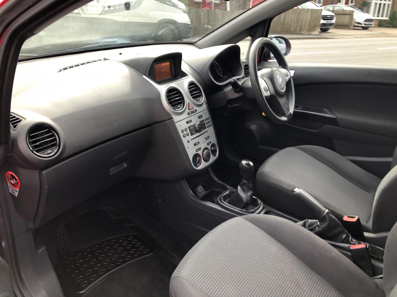 Vauxhall Corsa — photo 22