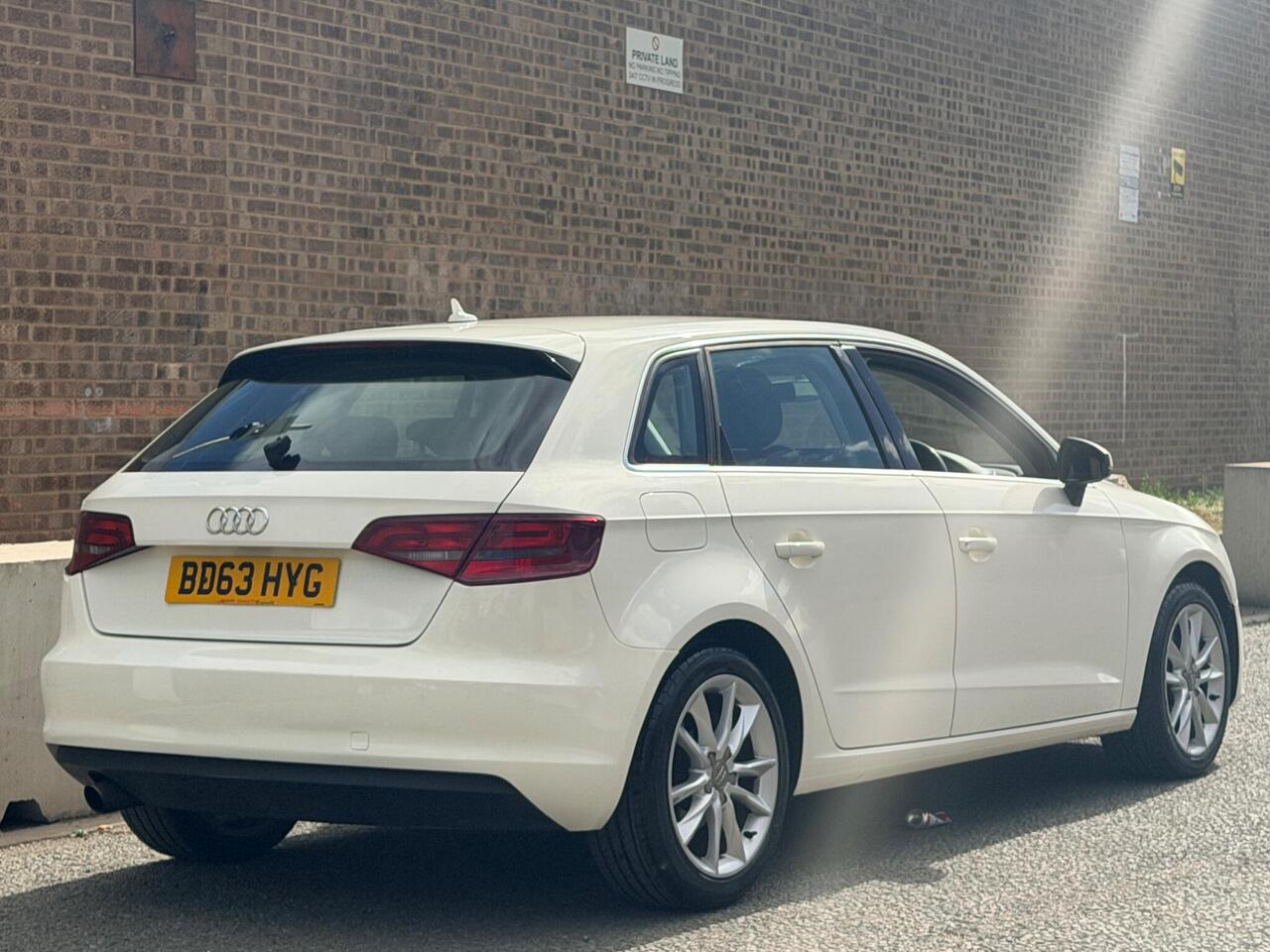 2013 Audi A3 1.6 TDI Sport Sportback Euro 5 (s/s) 5dr, photo 3