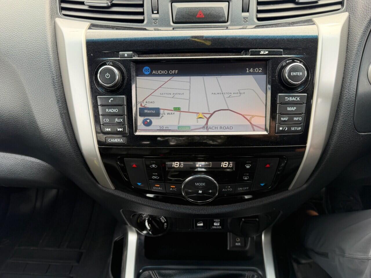 Nissan Navara — photo 17