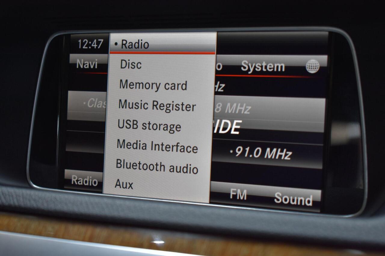 Mercedes-Benz E Class — photo 18