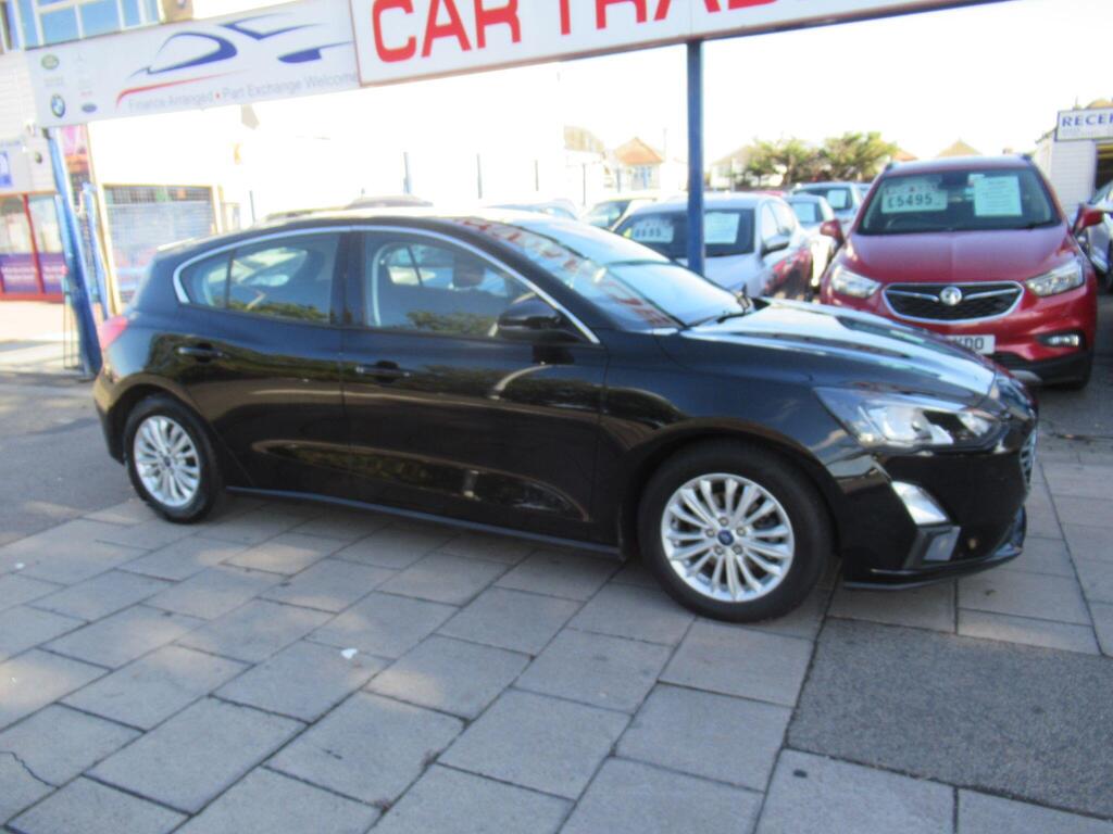 2000 Ford Focus 1.0t Ecoboost Titanium Auto Euro 6 (s/s) 5dr