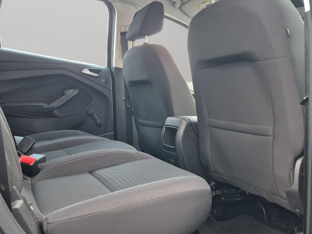Ford C-Max 14