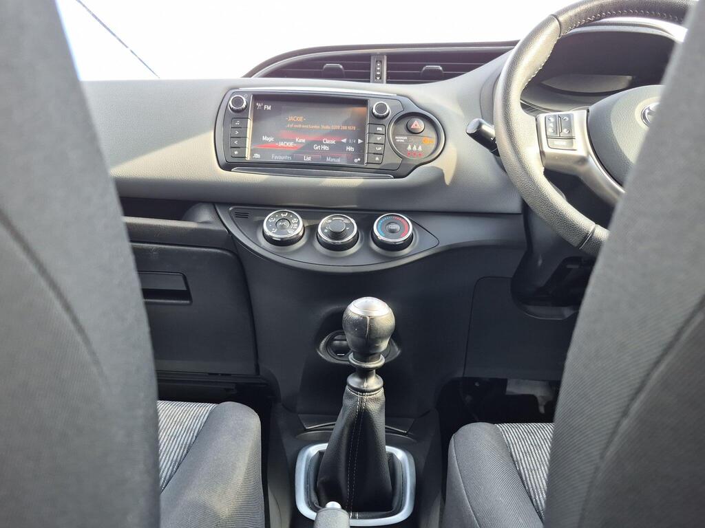 Toyota Yaris 47