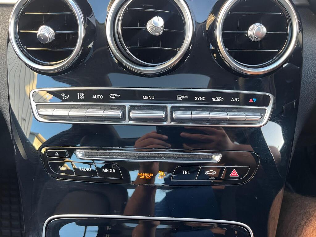Mercedes-Benz C Class 37