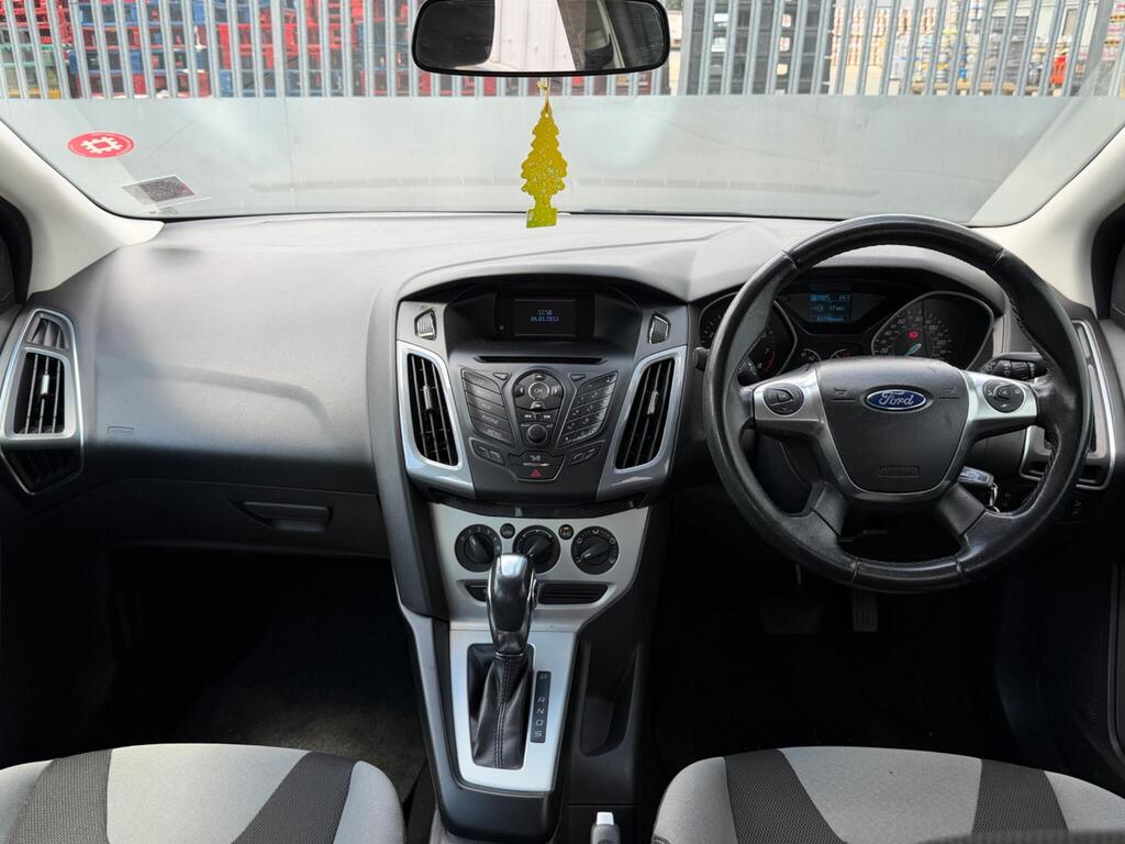 Ford Focus 18