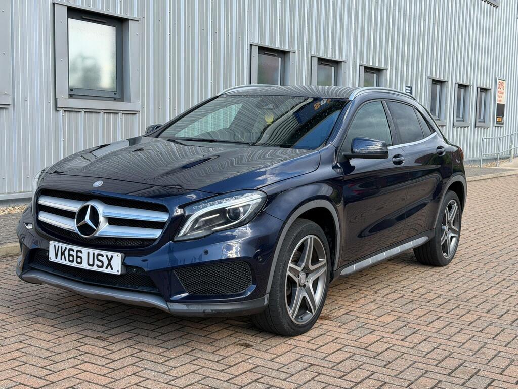 Mercedes-Benz GLA 3
