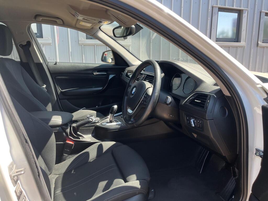 BMW 1 Series 24