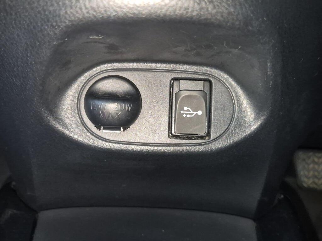 Toyota Yaris 27