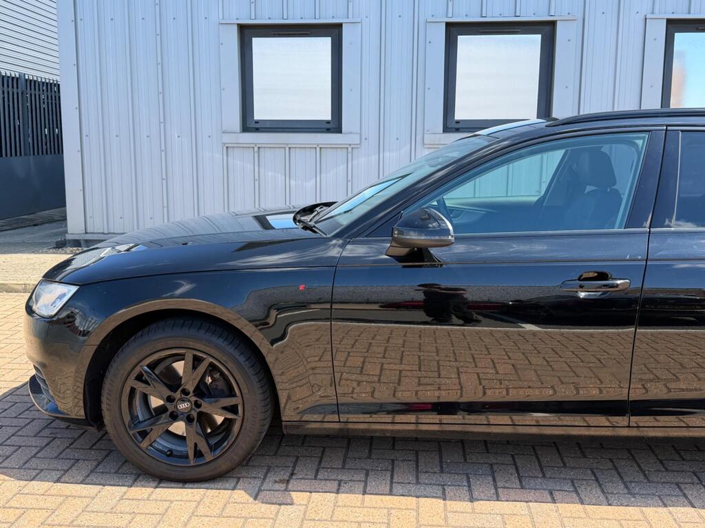 Audi A4 Avant 12